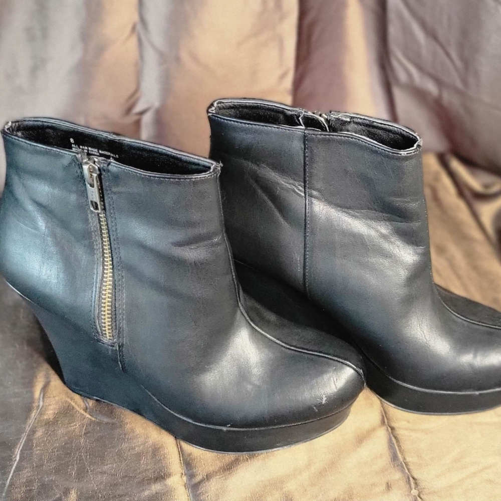 Missimo Wedge Ankle Boots, Size 8, Black